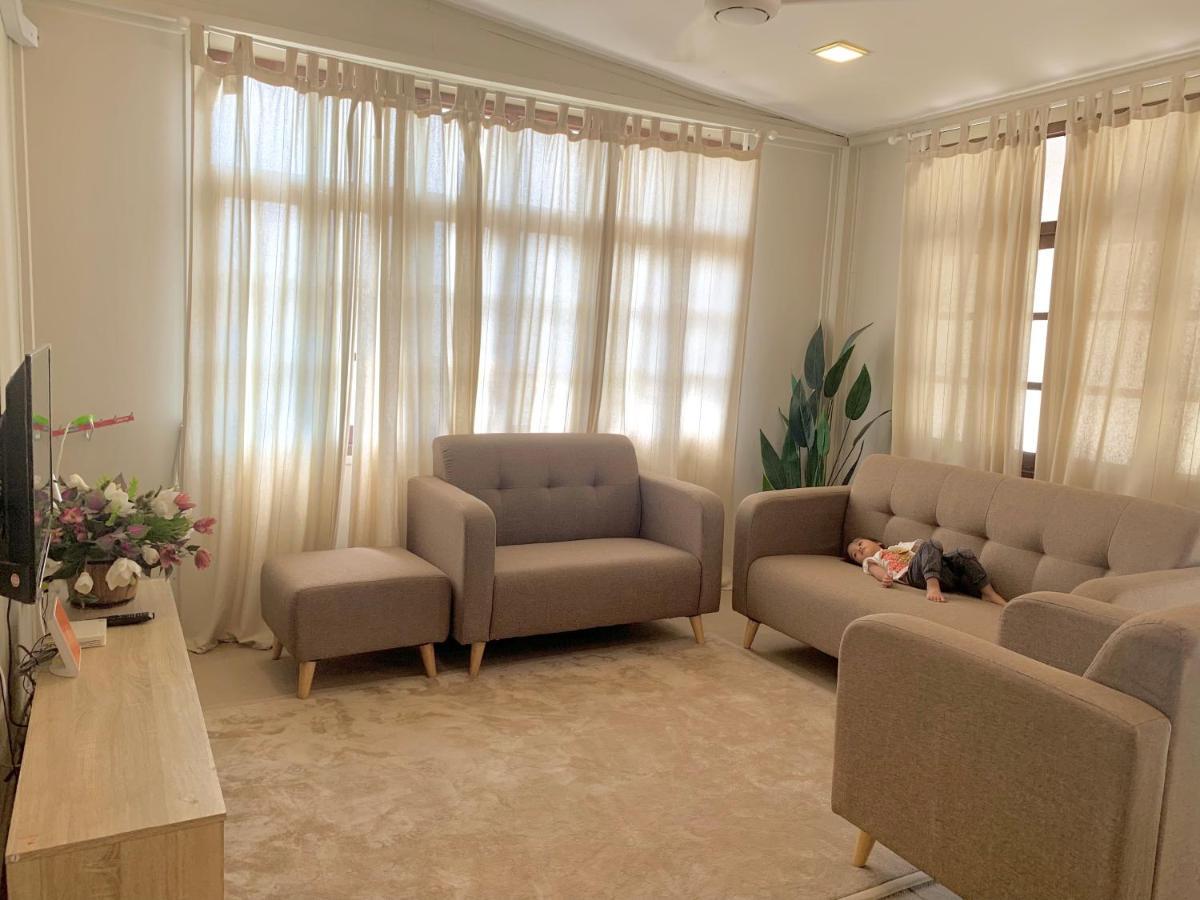Sarah Guesthouse 쿠알라트렝가누 외부 사진